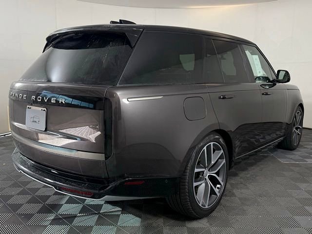 New 2025 Land Rover Range Rover SE image 8