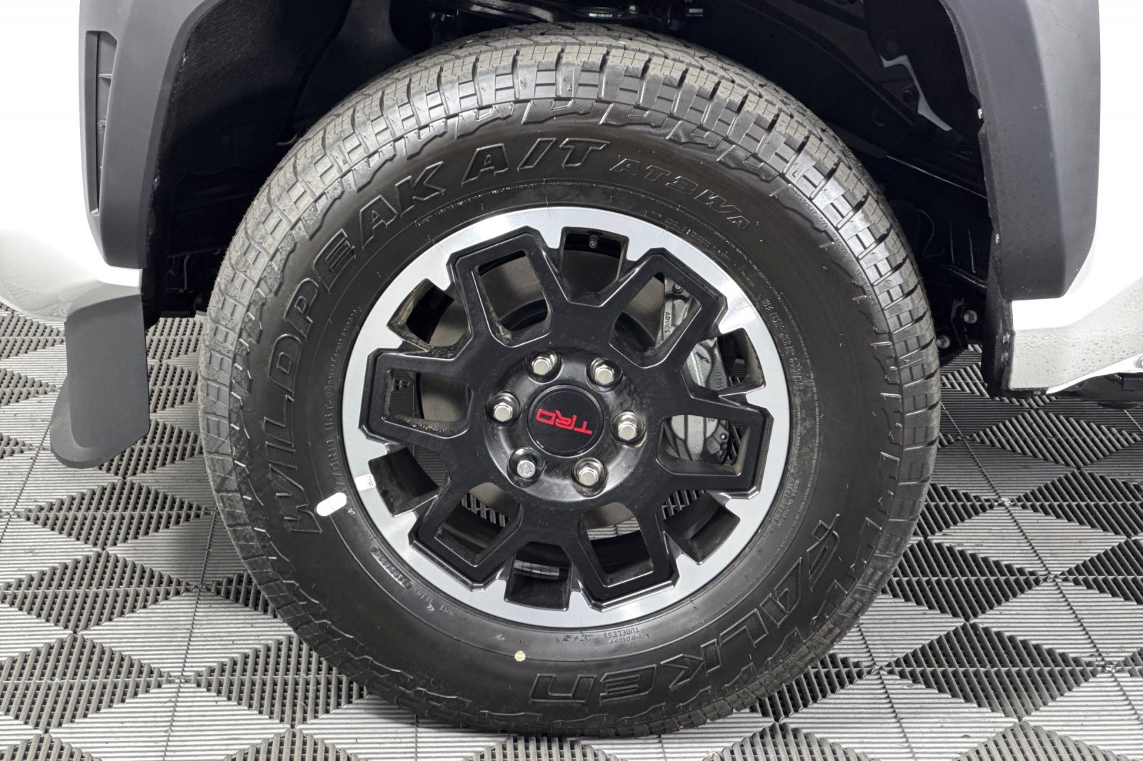 New 2025 Toyota Tacoma TRD Off-Road image 24