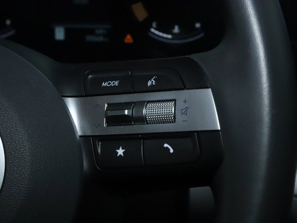 Used 2024 Hyundai Kona SEL AWD/4WD image 24