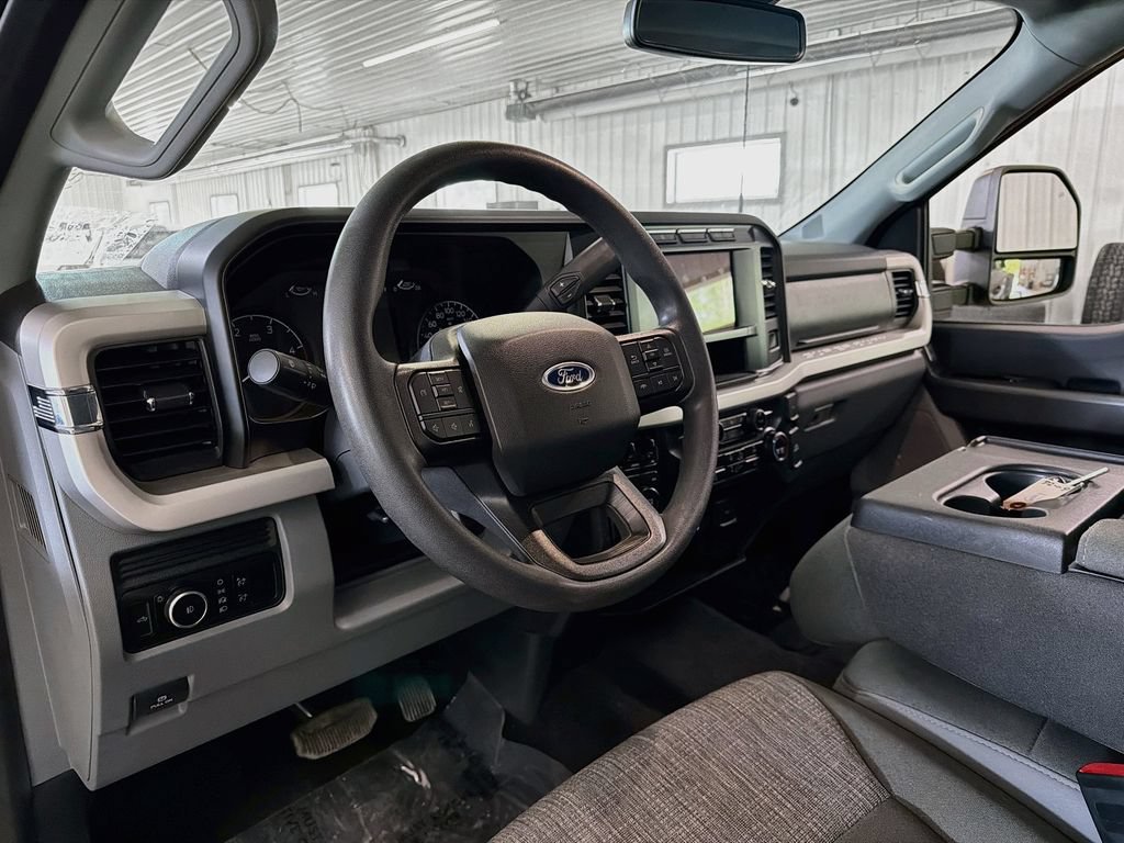 Used 2023 Ford F450 XLT w/ FX4 Off-Road Package AWD/4WD image 8