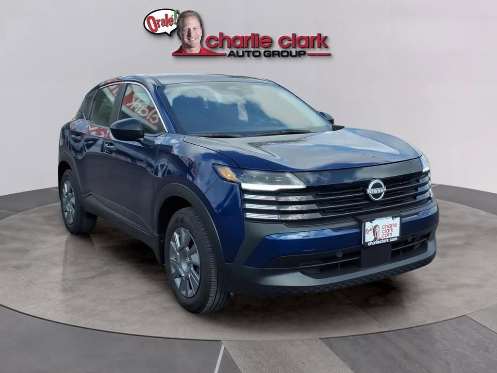 Used 2025 Nissan Kicks S image 7