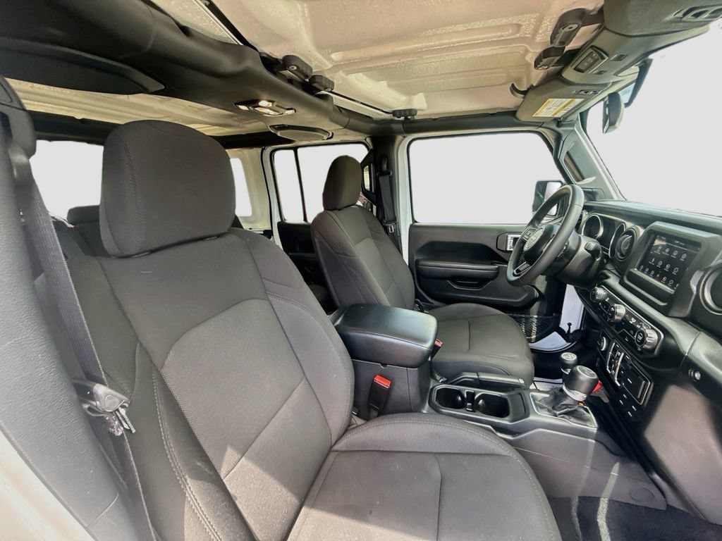Certified 2023 Jeep Wrangler Unlimited AWD/4WD image 33