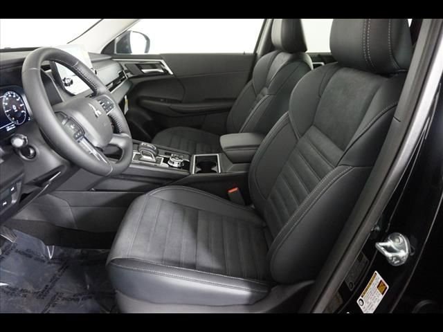 New 2025 Mitsubishi Outlander SE AWD/4WD image 19