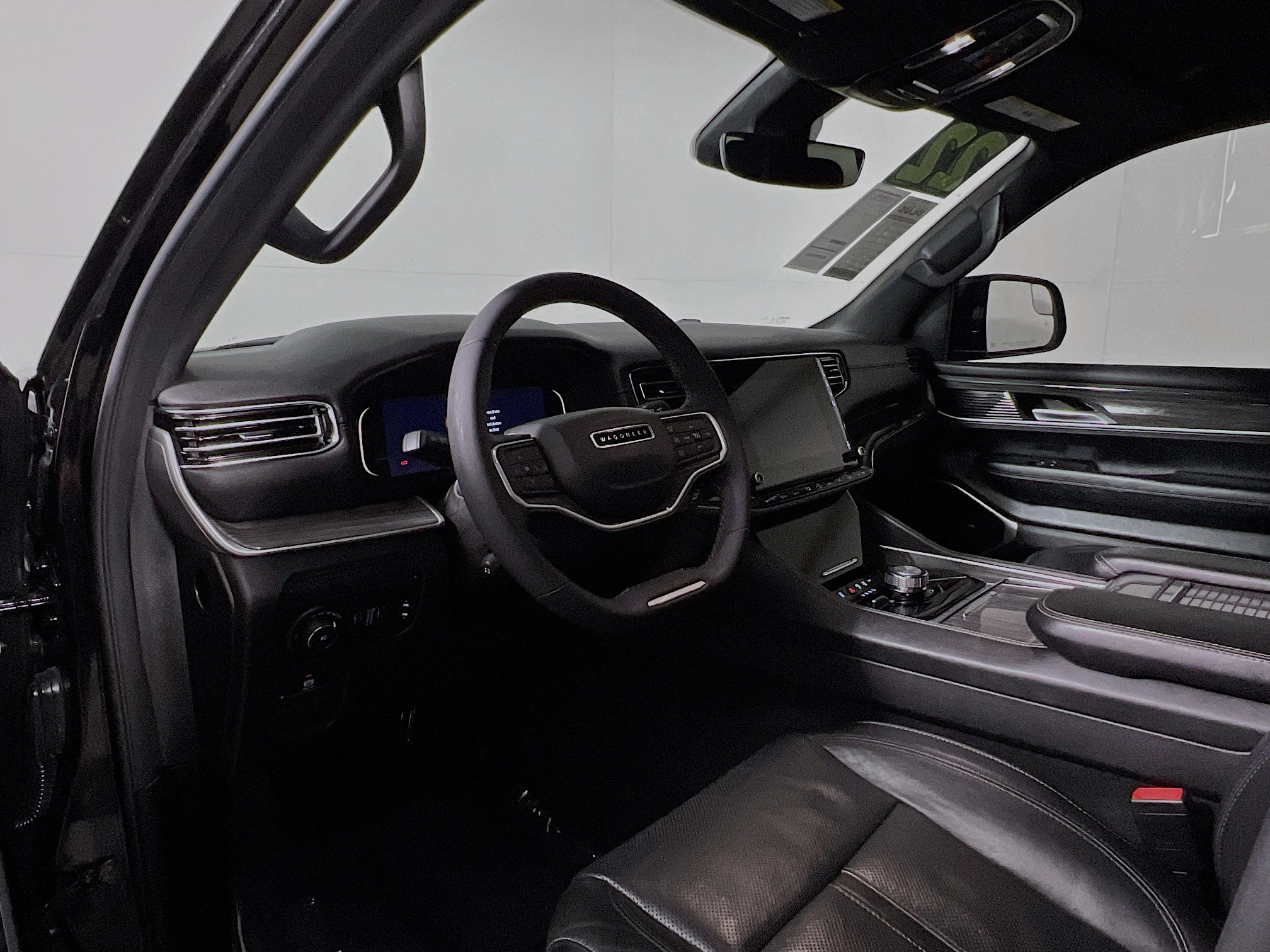 Used 2022 Jeep Wagoneer Series II image 30