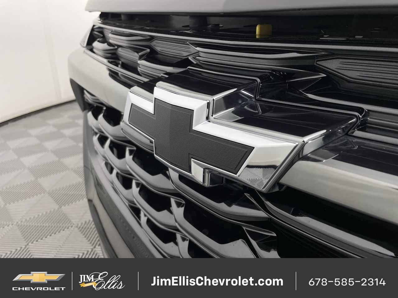 Certified 2025 Chevrolet Trax RS w/ Sunroof Package FWD image 29
