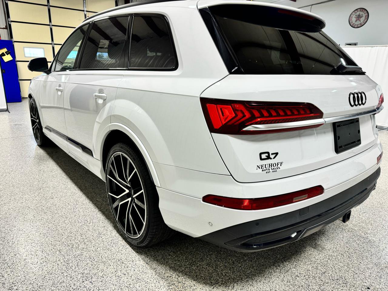 Used 2020 Audi Q7 3.0T Prestige w/ Prestige Package AWD/4WD image 4