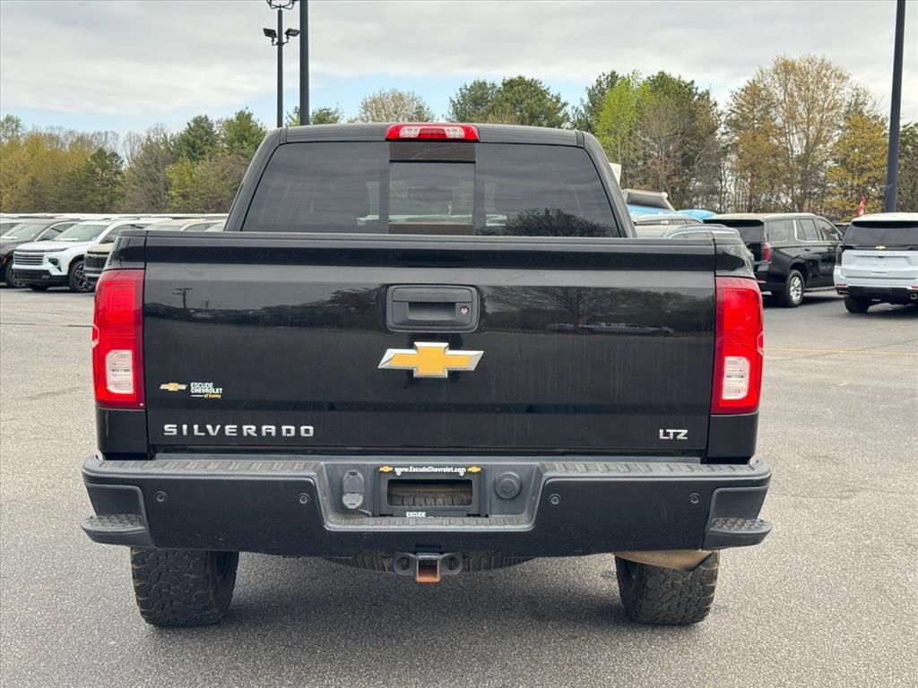 Used 2018 Chevrolet Silverado 1500 LTZ Z71 w/ LTZ Plus Package AWD/4WD image 4