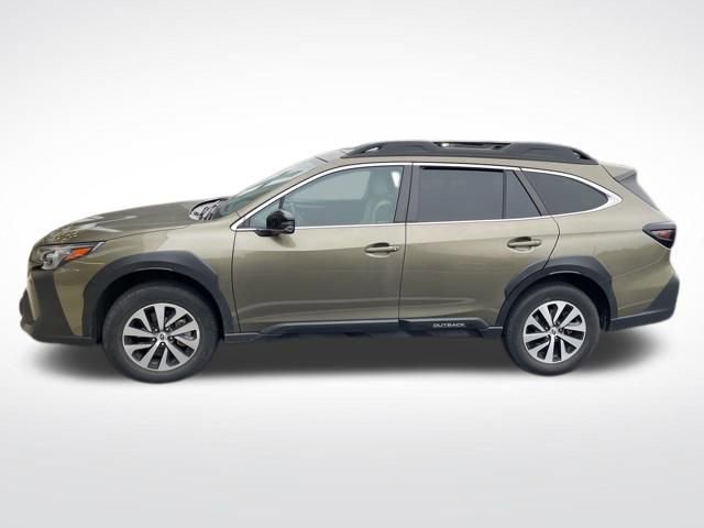 Used 2023 Subaru Outback Premium image 6