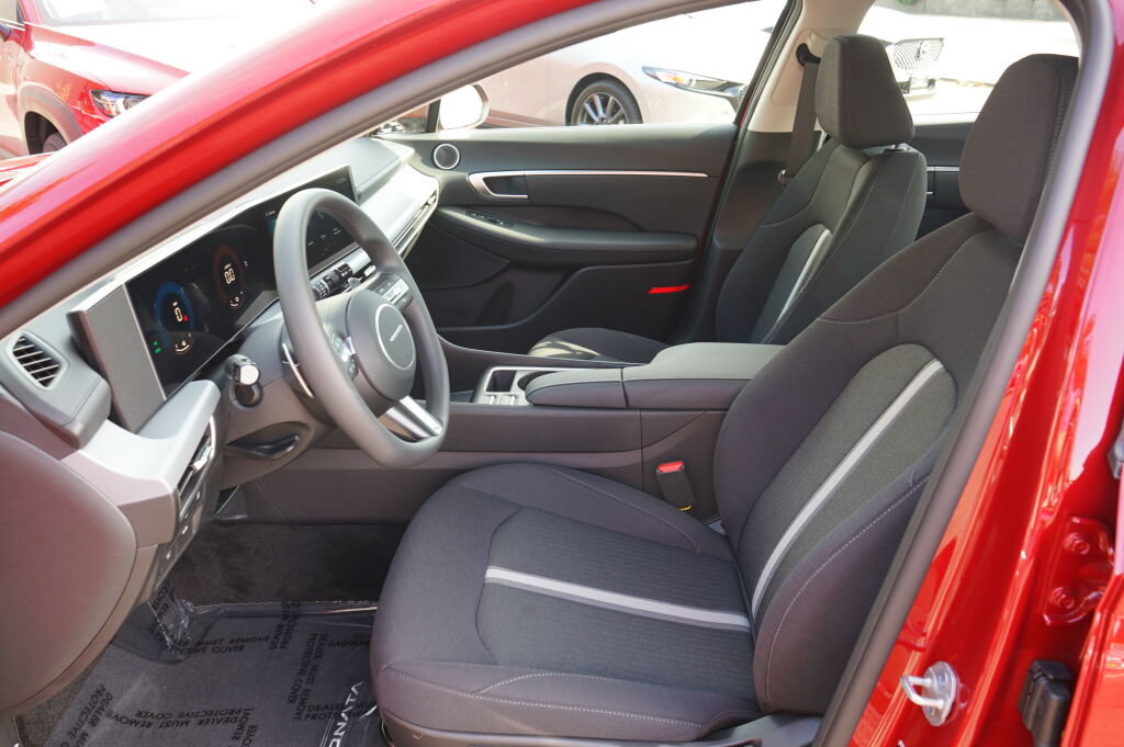 Certified 2026 Hyundai Sonata Blue FWD image 15