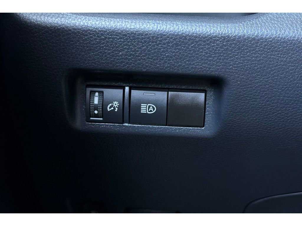 Certified 2023 Toyota RAV4 LE AWD/4WD image 30