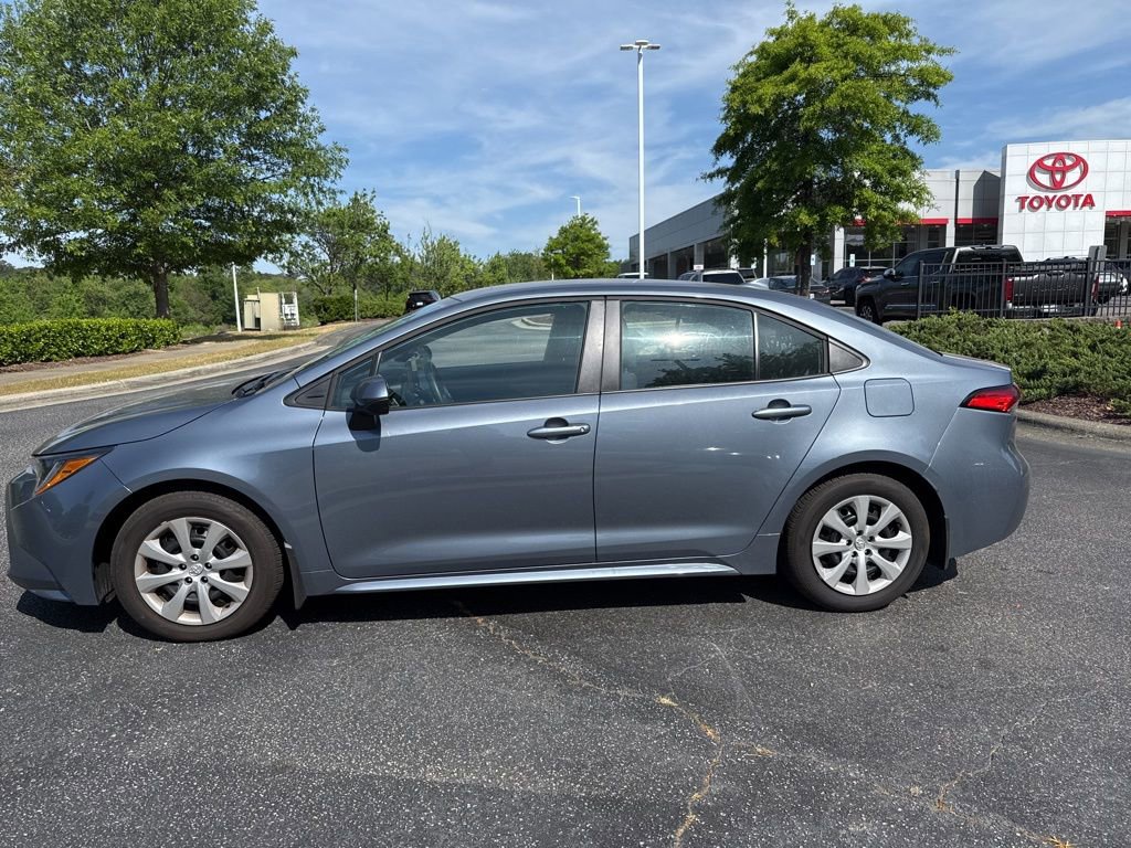 Used 2026 Toyota Corolla LE image 3