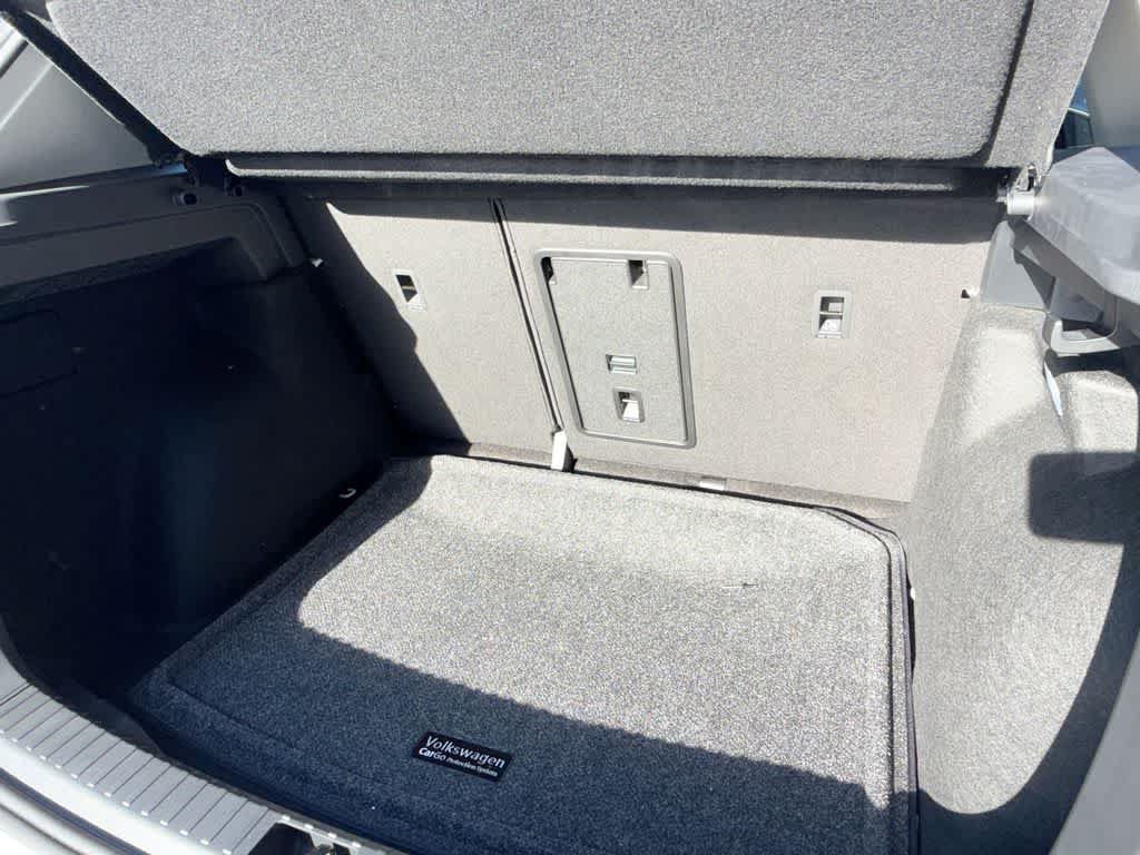 New 2026 Volkswagen Taos SE FWD image 25