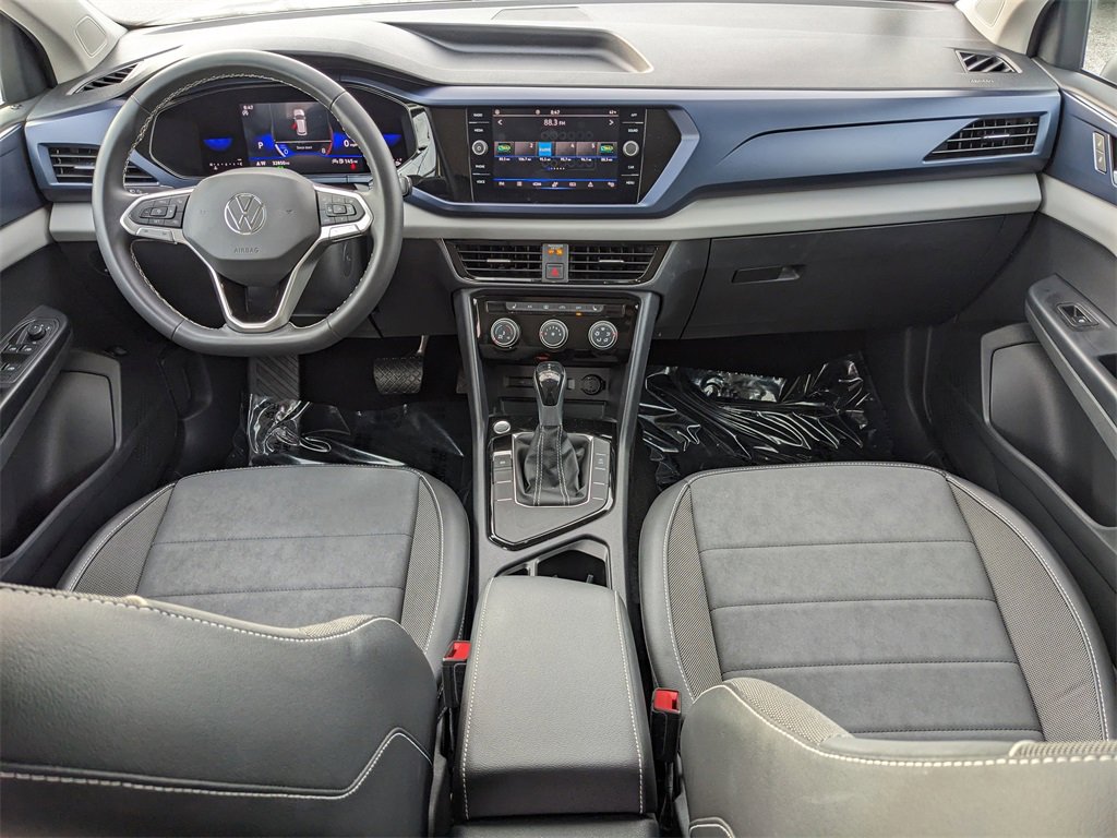 Certified 2023 Volkswagen Taos SE w/ Panoramic Sunroof Package image 15