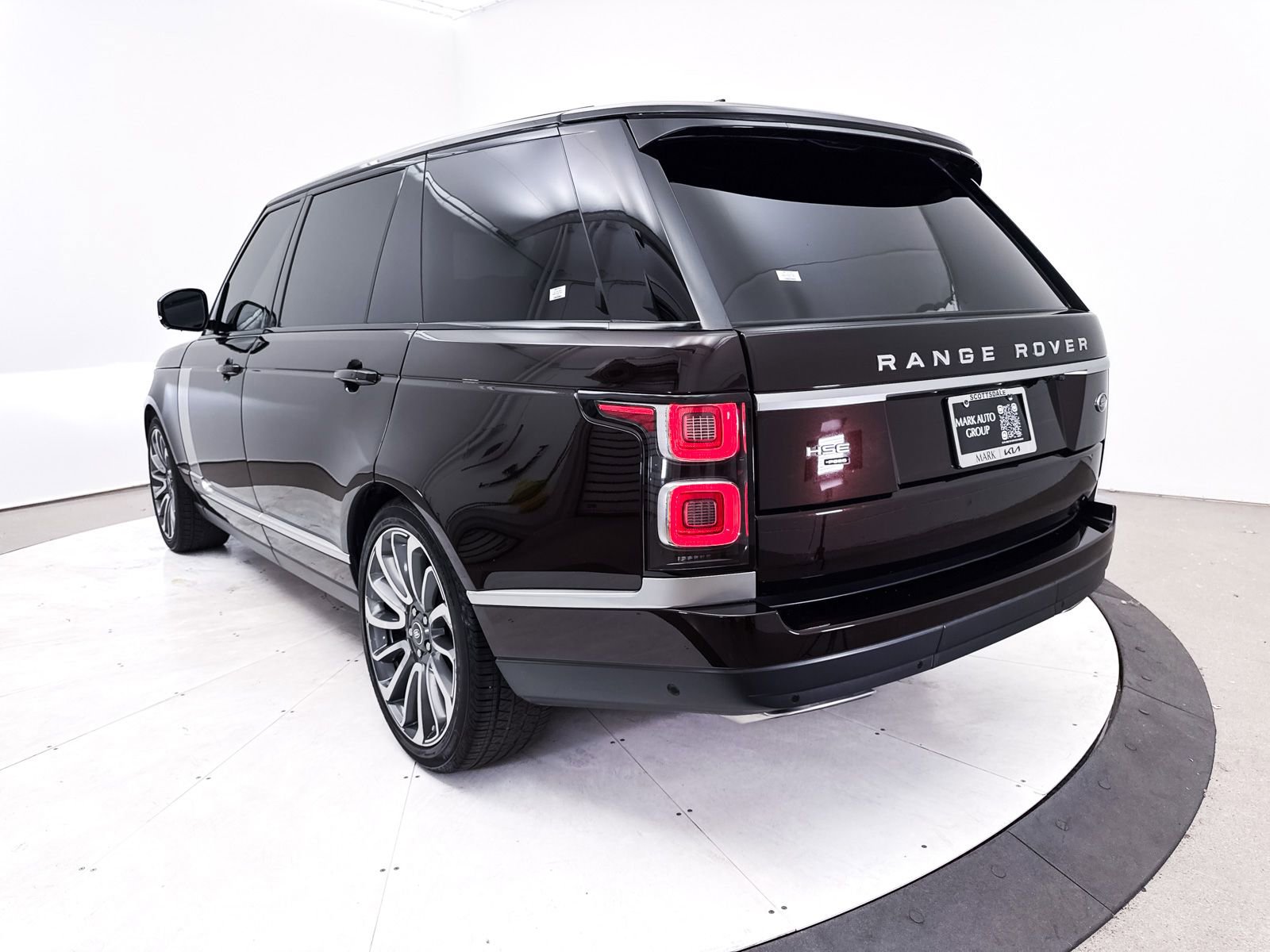 Used 2021 Land Rover Range Rover P525 Westminster Edition LWB image 18