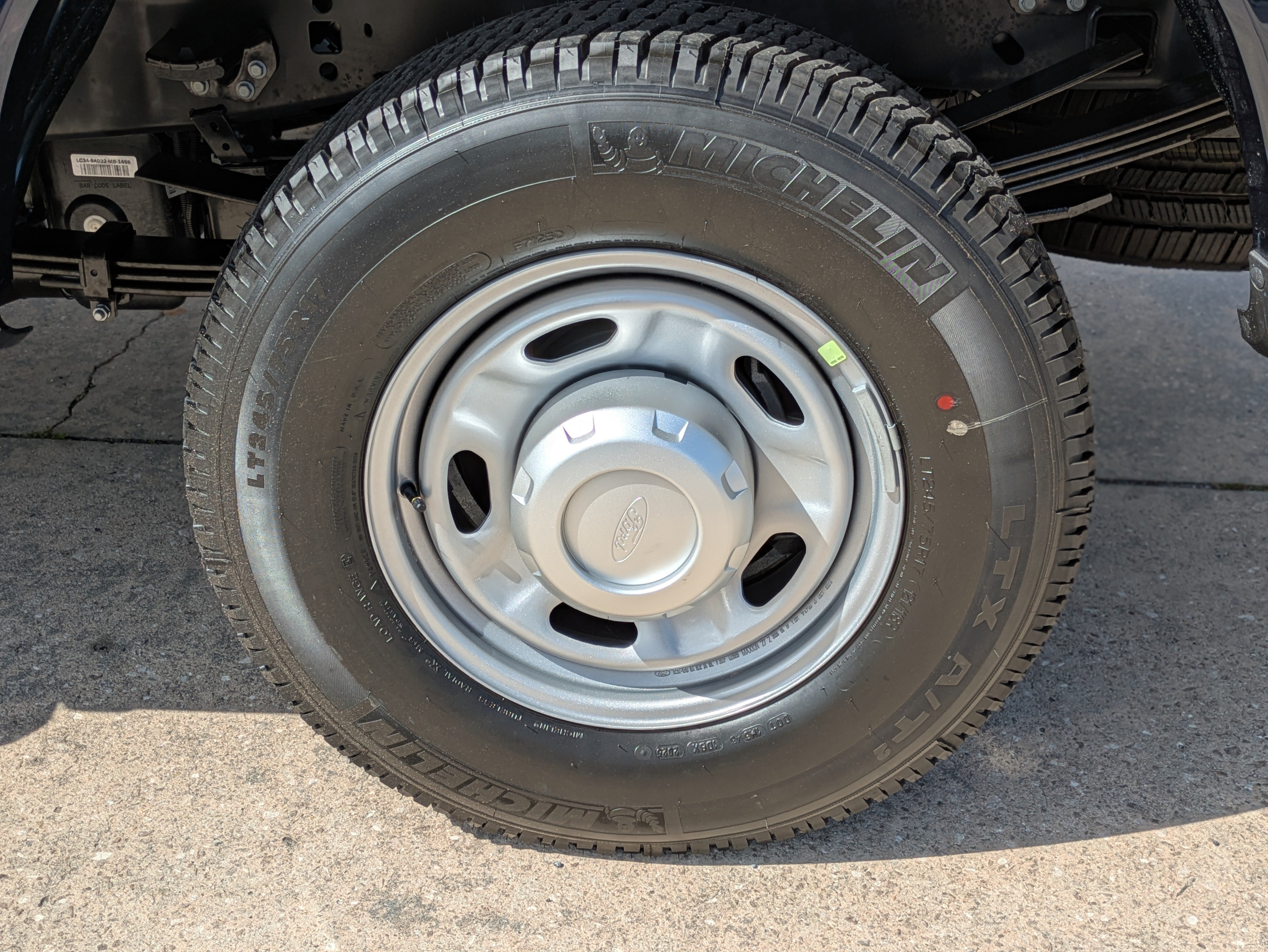 Used 2025 Ford F350 XL w/ 360-Degree Camera Package RWD image 9