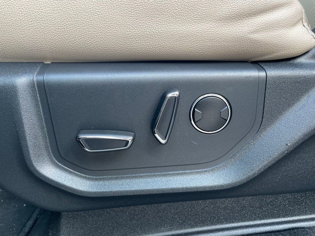 Used 2024 Ford Expedition Max Limited image 11