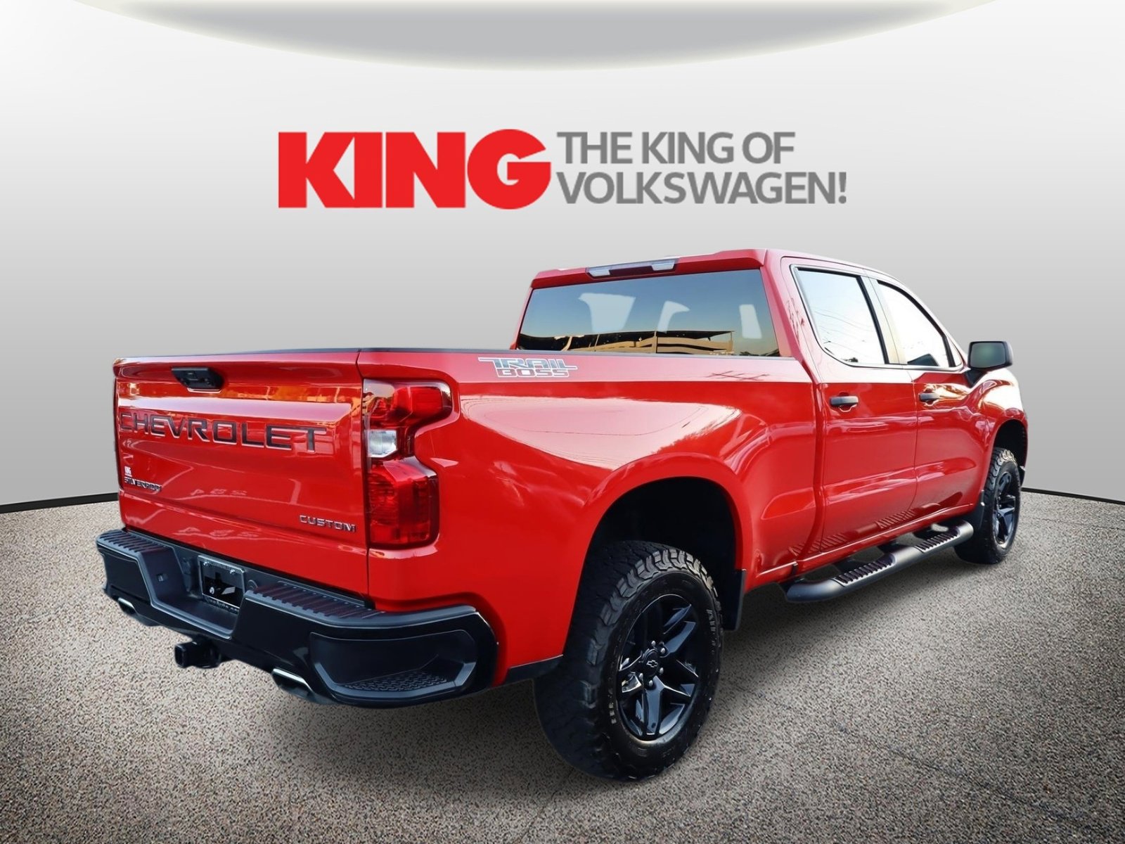 Used 2023 Chevrolet Silverado 1500 Custom Trail Boss AWD/4WD image 3