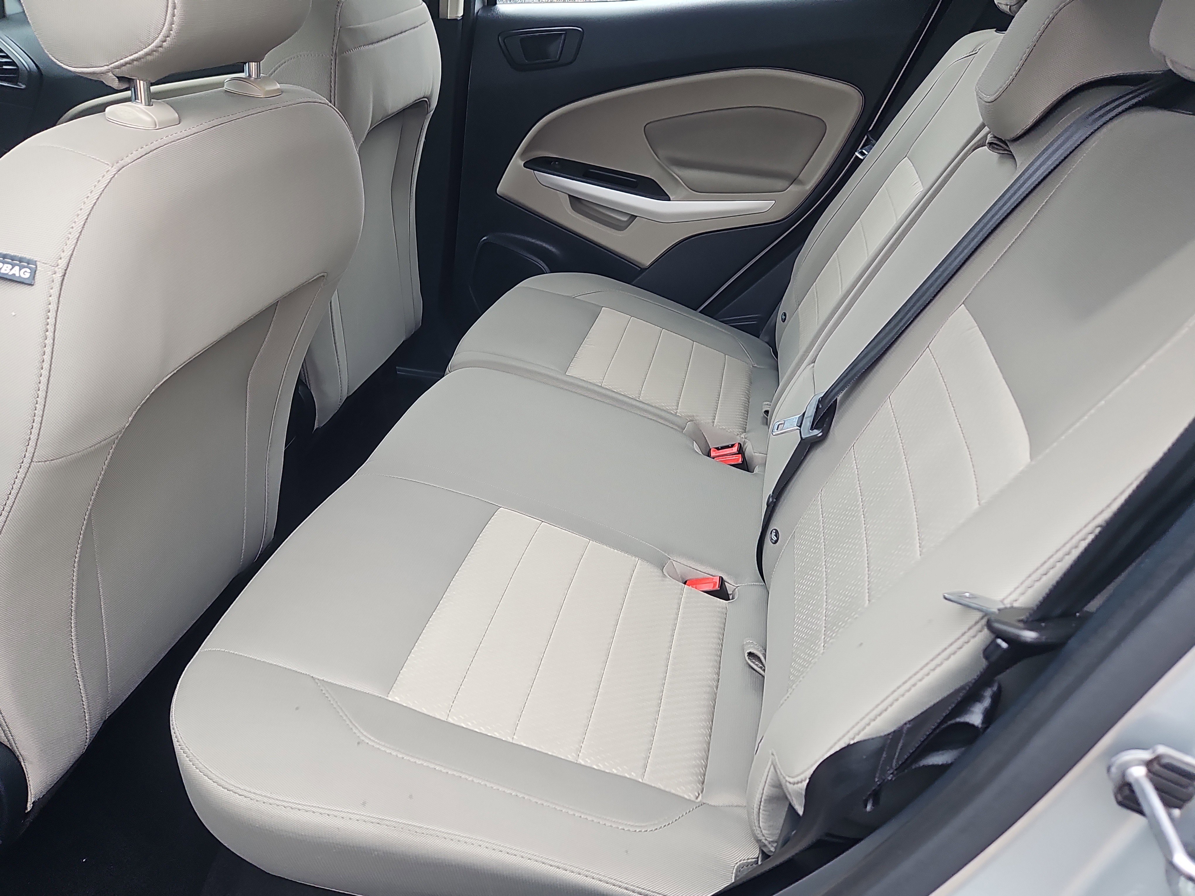 Used 2020 Ford EcoSport S image 25