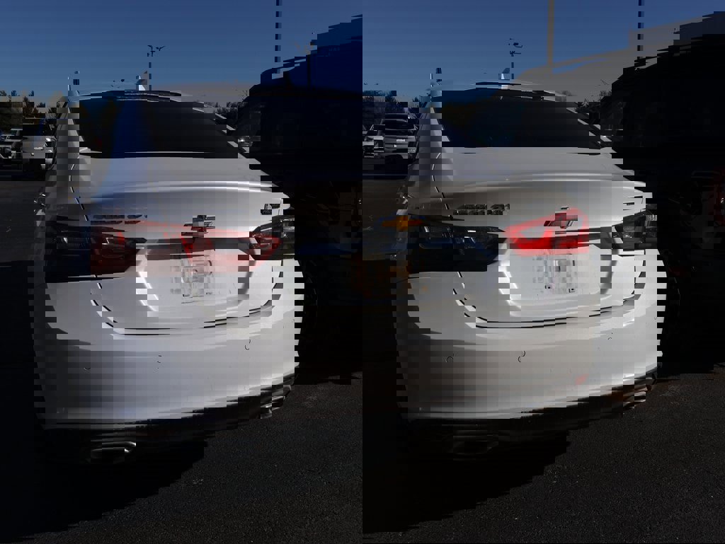 Used 2016 Chevrolet Malibu Premier w/ Driver Confidence Package II image 15