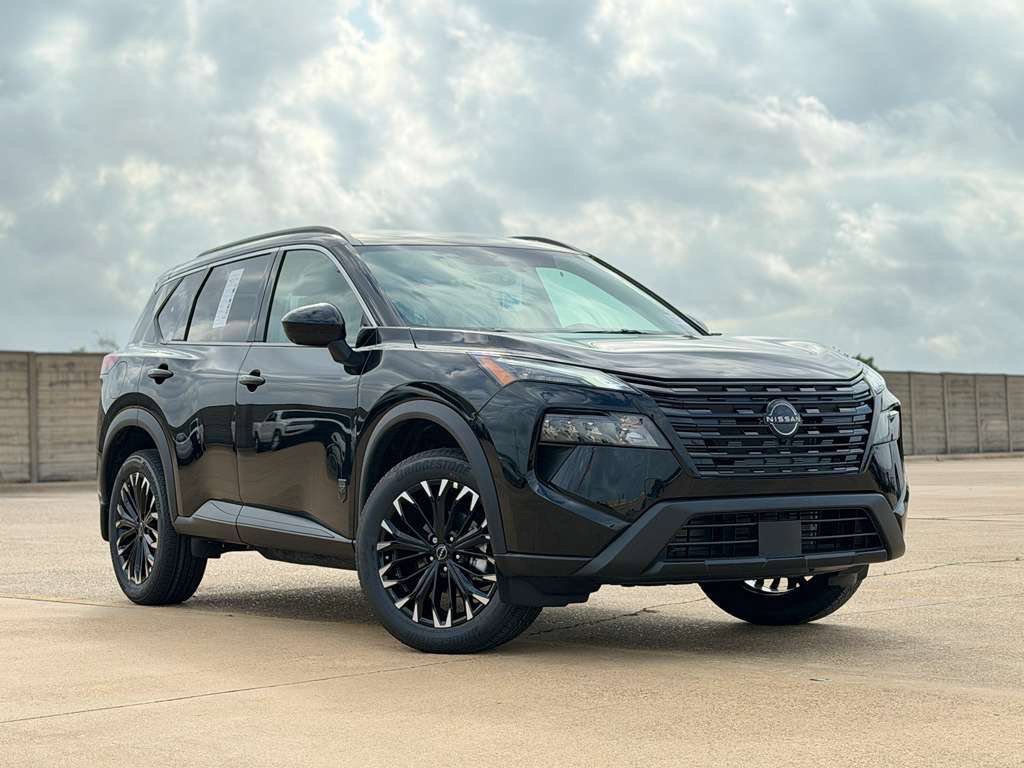 New 2026 Nissan Rogue Dark Armor FWD image 6