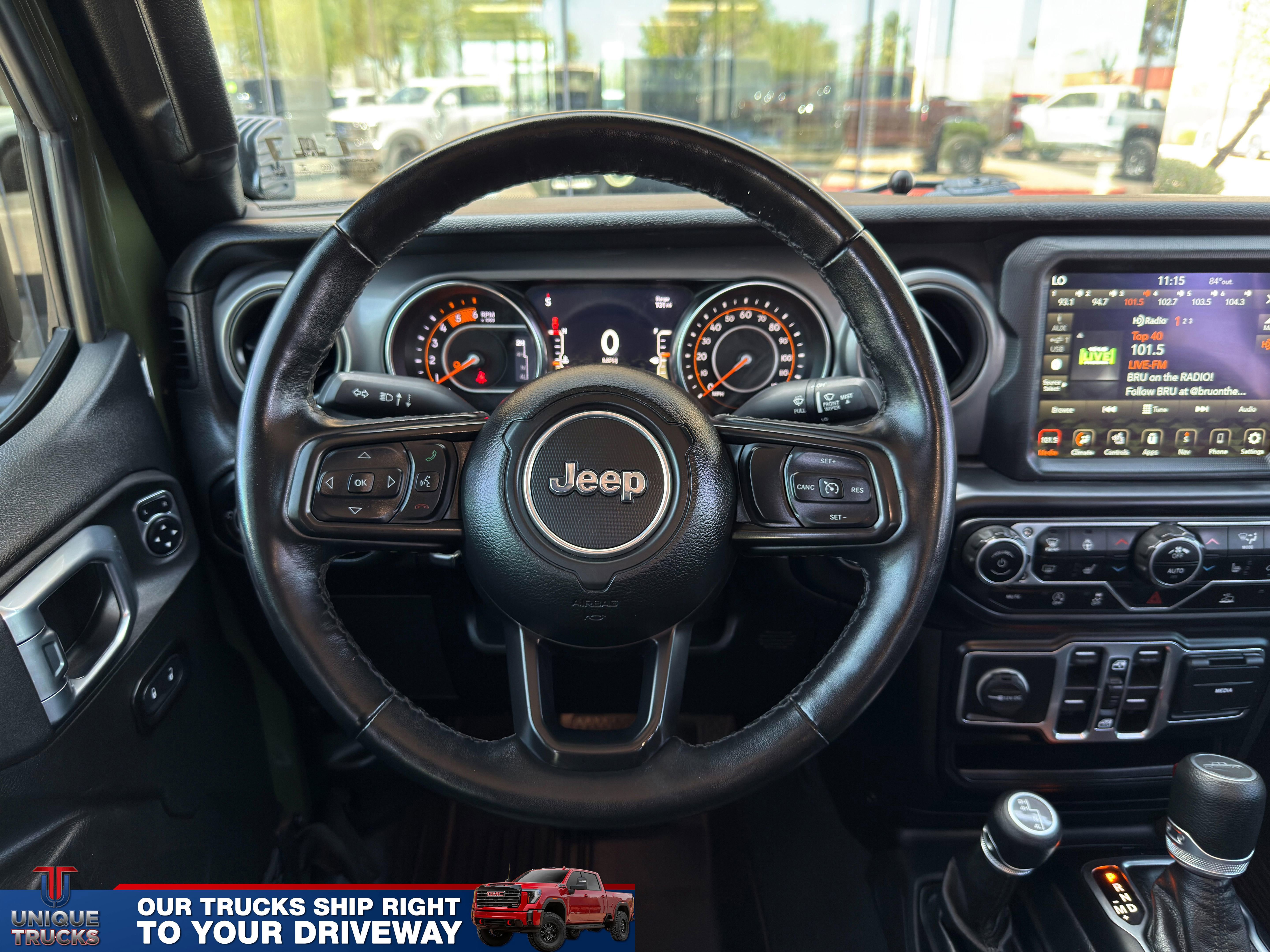 Used 2021 Jeep Gladiator Willys AWD/4WD image 38