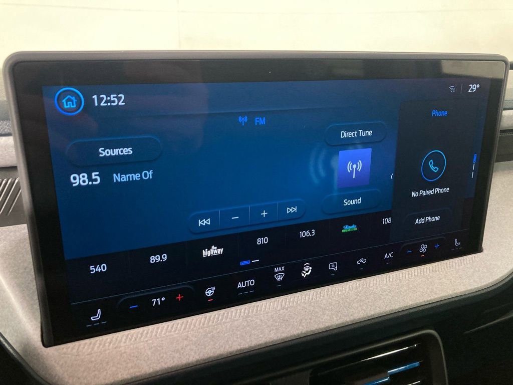 Used 2025 Ford Maverick XLT w/ XLT Luxury Package image 3