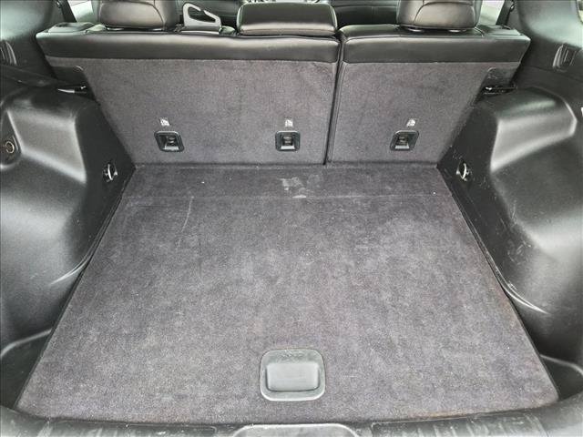 Used 2021 Jeep Cherokee Trailhawk w/ Technology Group AWD/4WD image 12