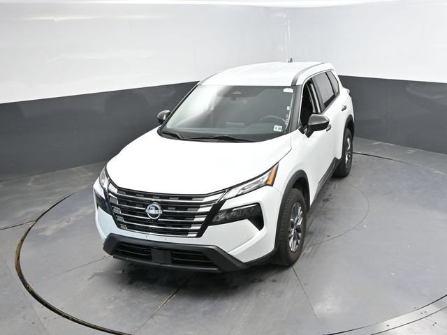 Used 2024 Nissan Rogue S AWD/4WD image 43