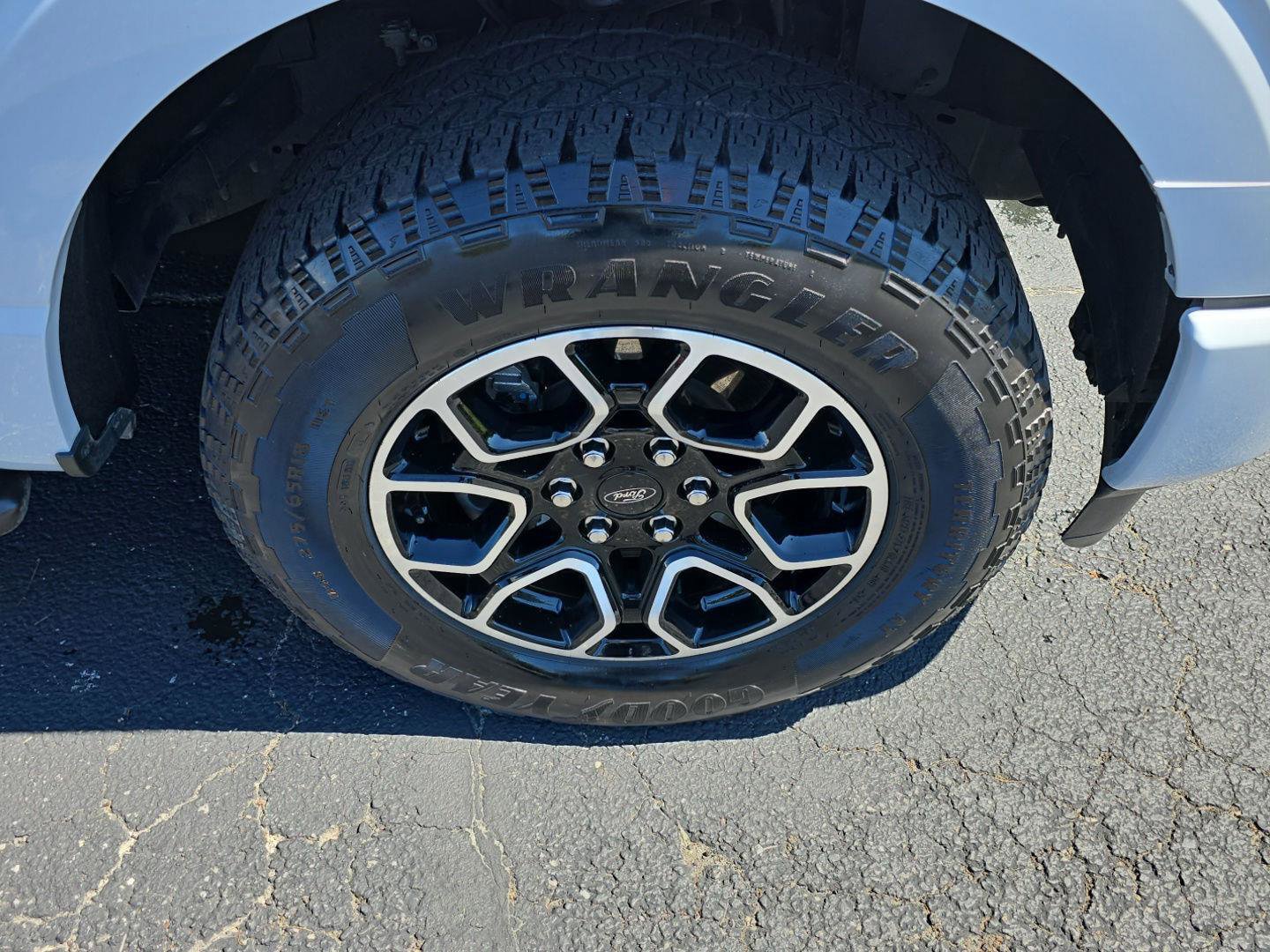 Used 2022 Ford F150 XLT w/ Equipment Group 302A High image 39