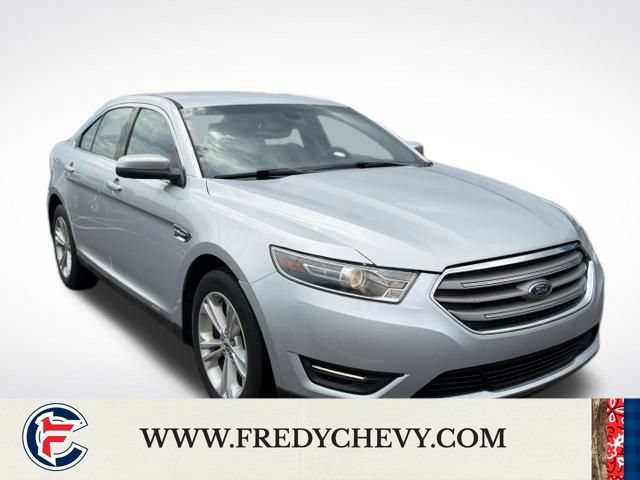 Used 2019 Ford Taurus SEL FWD image 3