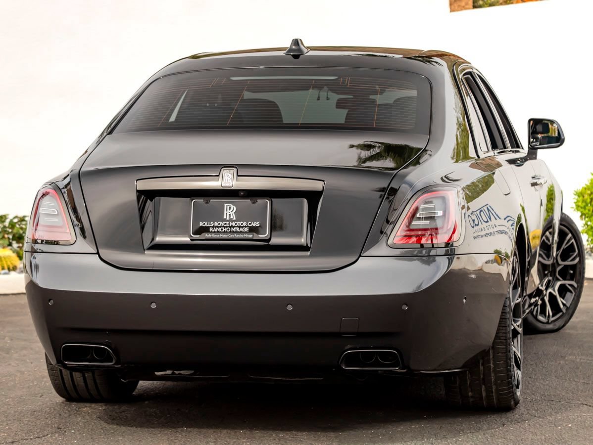 Used 2022 Rolls-Royce Ghost Black Badge AWD/4WD image 2