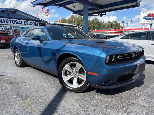 Used 2021 Dodge Challenger SXT RWD image 1