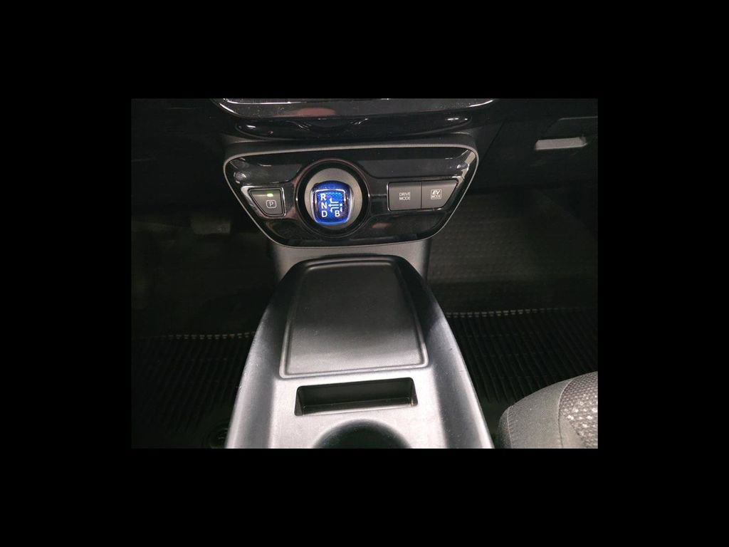 Used 2021 Toyota Prius LE FWD image 23