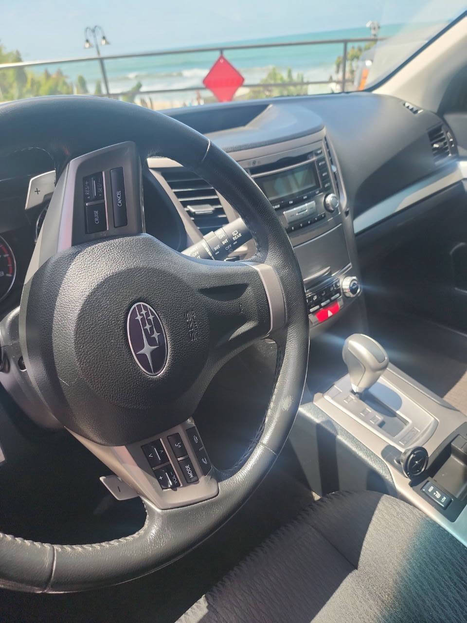 Used 2012 Subaru Outback 2.5i Premium w/ All-Weather Pkg AWD/4WD image 10