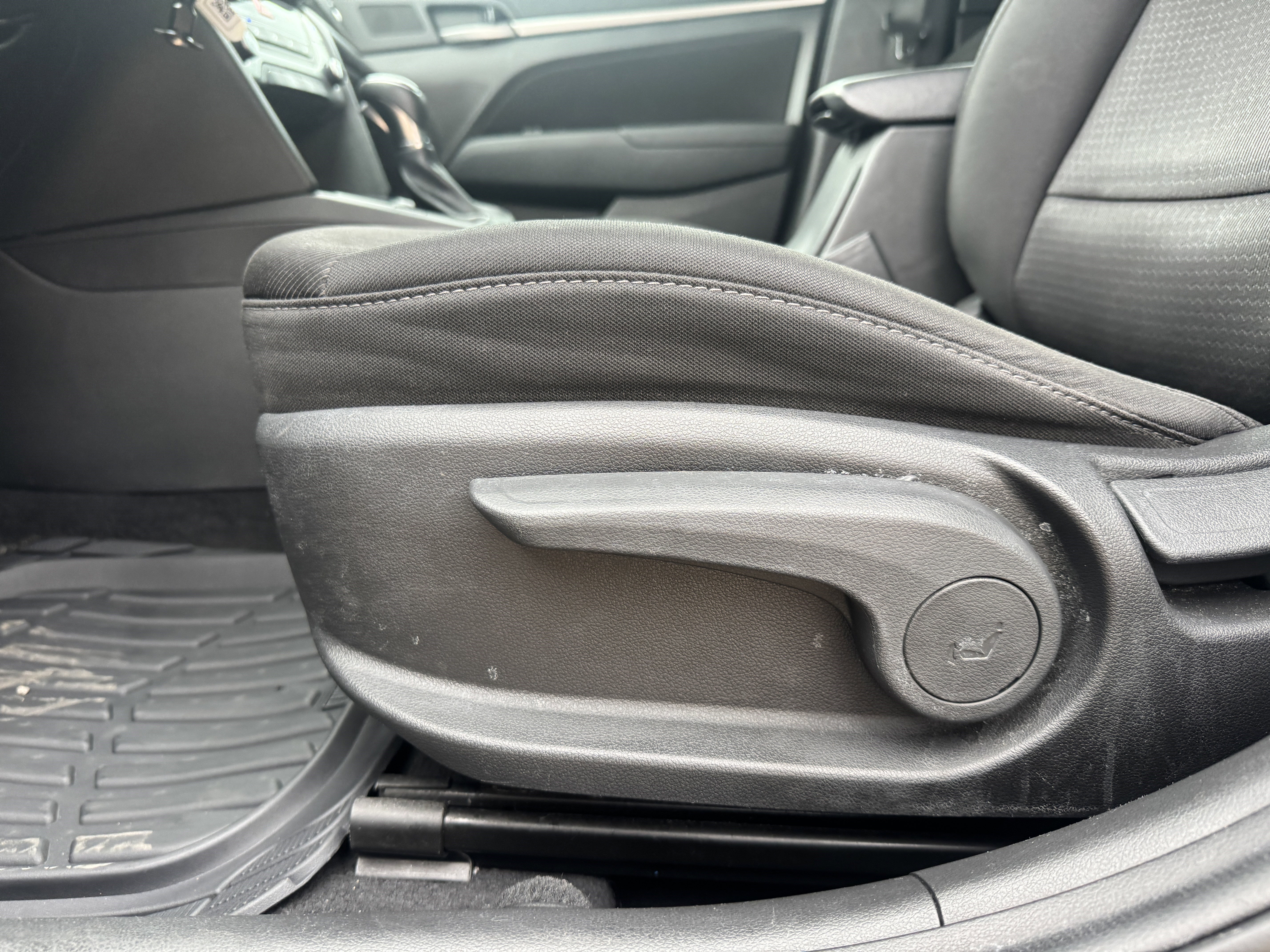 Used 2018 Hyundai Elantra SEL image 11