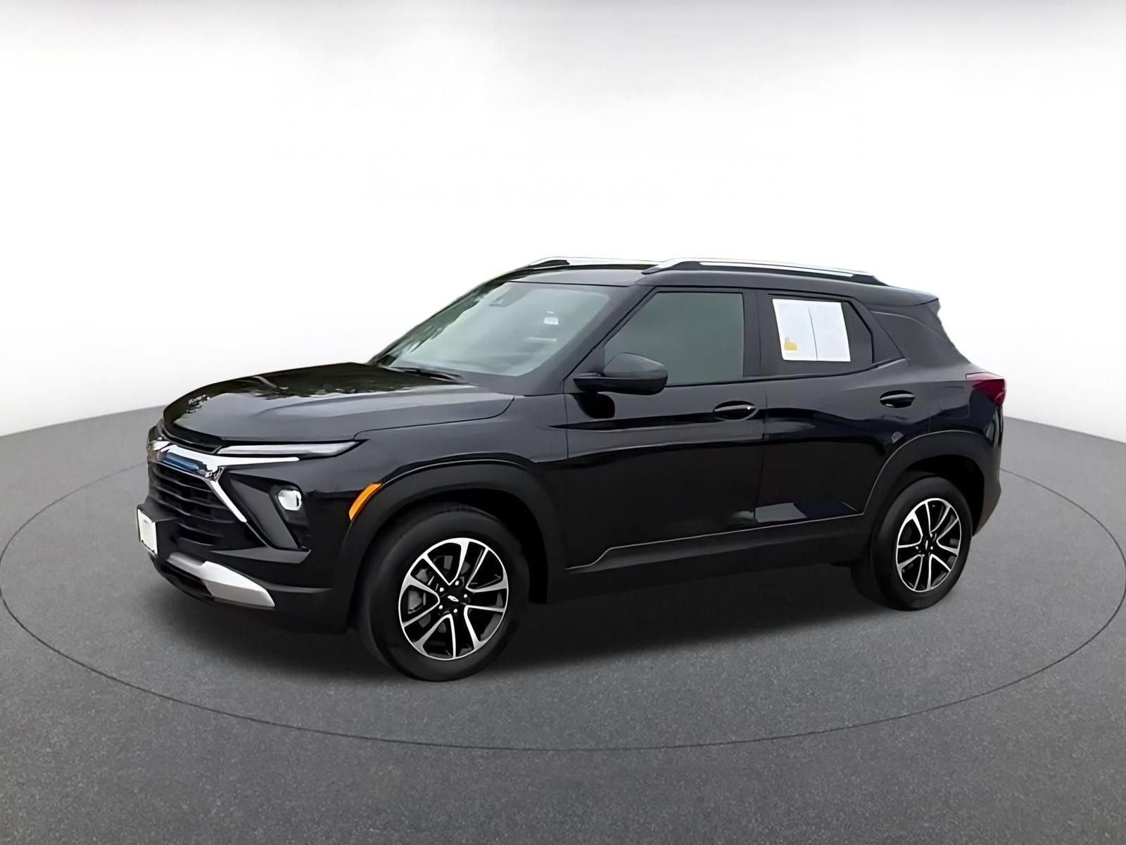 Used 2025 Chevrolet TrailBlazer LT FWD image 8