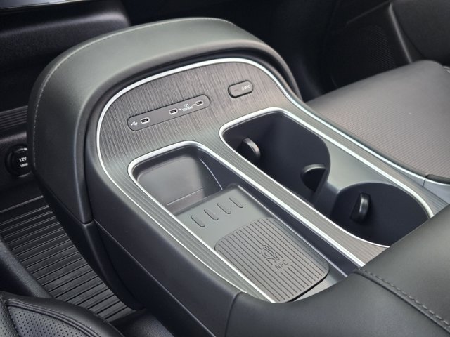 Certified 2026 Hyundai Palisade Calligraphy AWD/4WD image 19