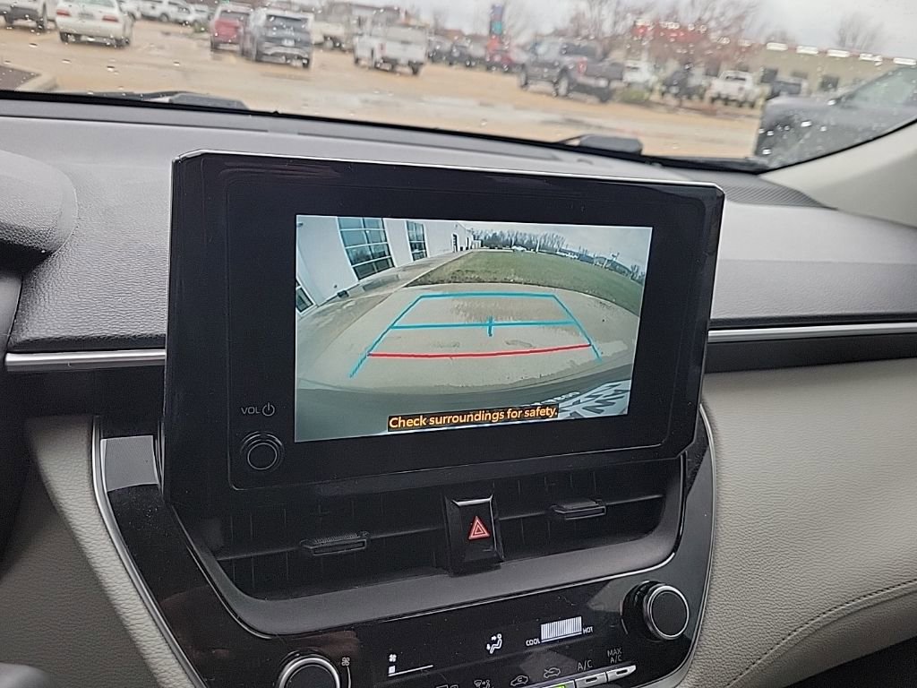 Used 2023 Toyota Corolla Cross L AWD/4WD image 19