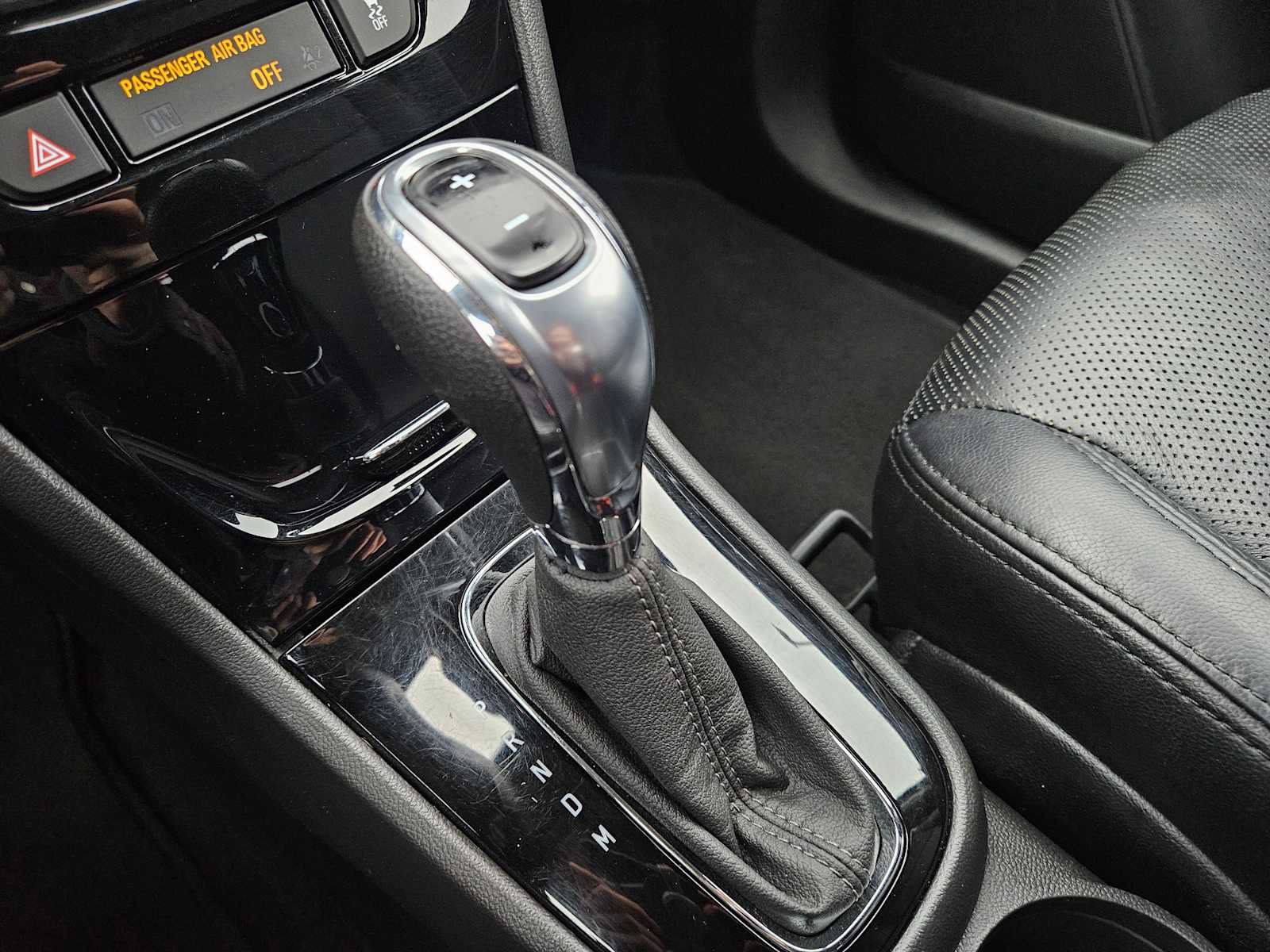 Used 2018 Buick Encore Preferred image 31