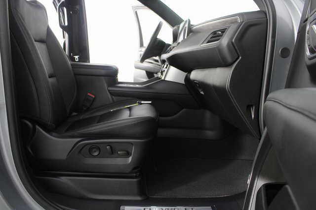 Used 2023 Chevrolet Tahoe Z71 w/ Luxury Package image 25
