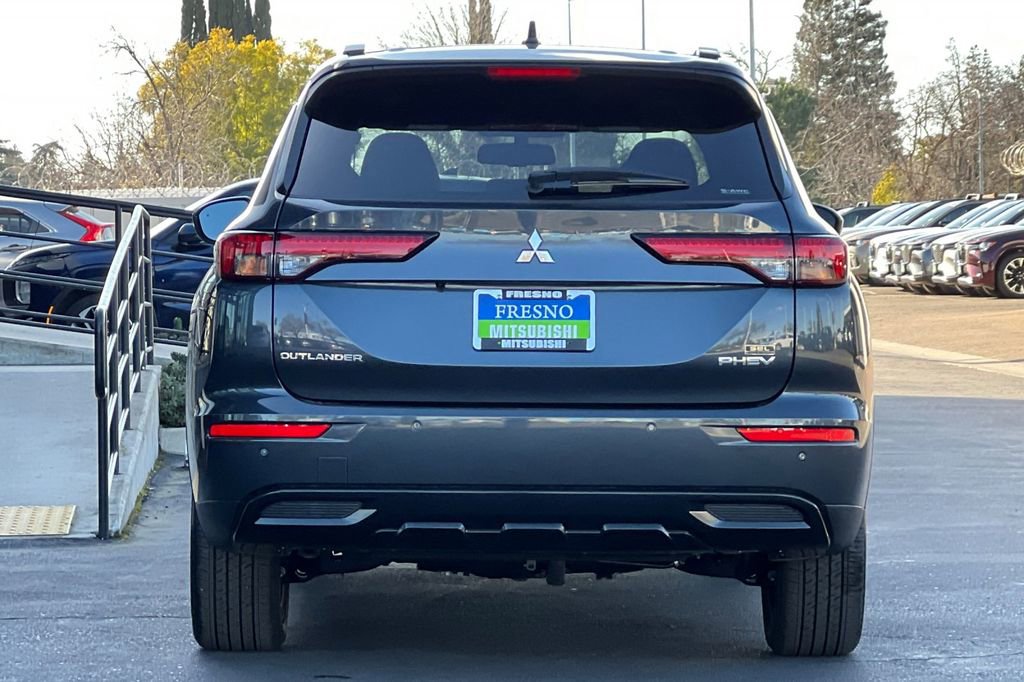 New 2025 Mitsubishi Outlander SEL Black Edition image 6