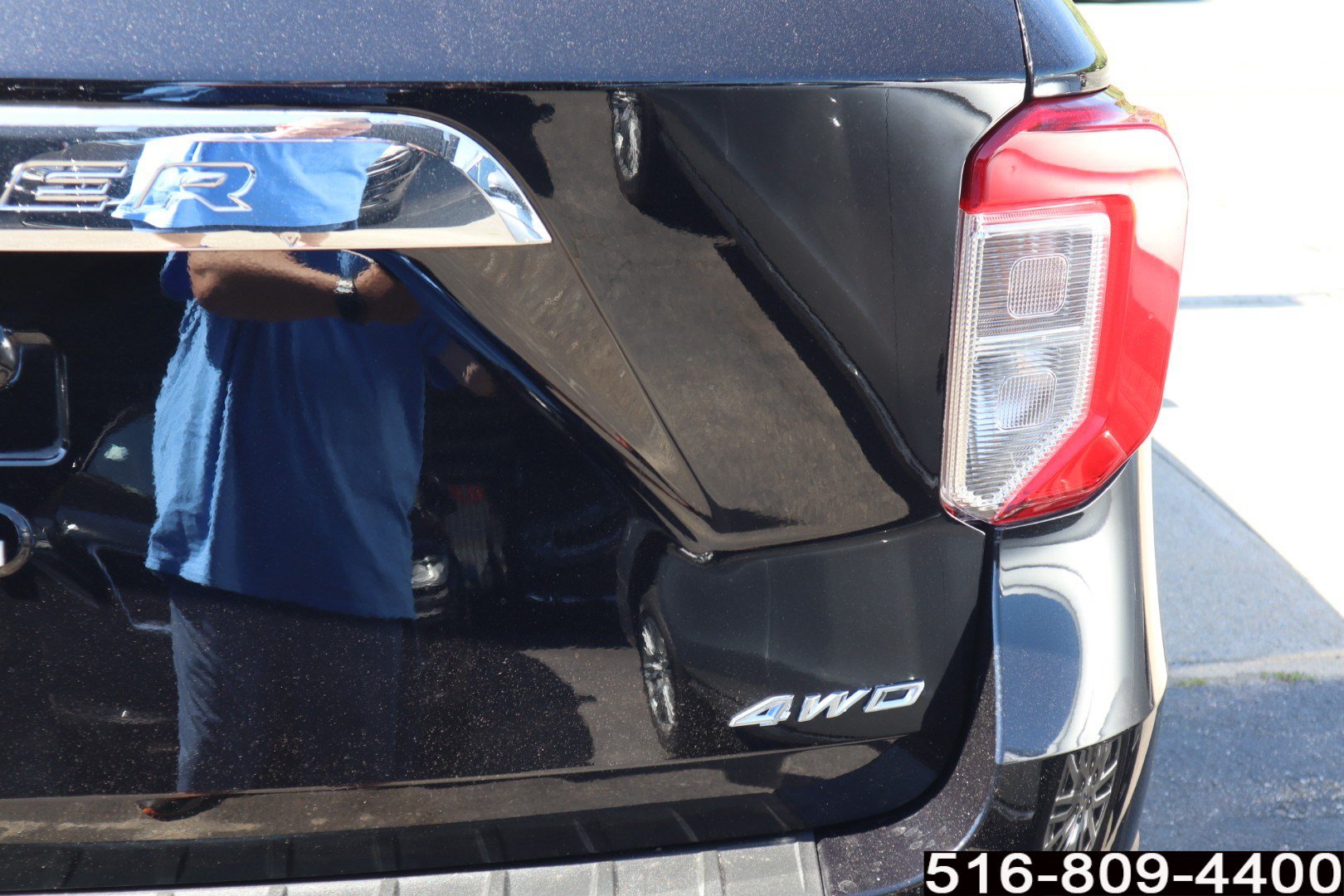 Used 2023 Ford Explorer XLT w/ Equipment Group 202A AWD/4WD image 30