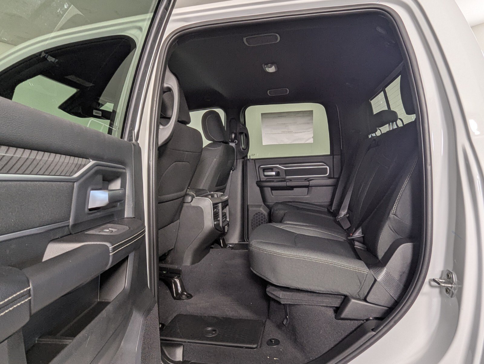 New 2026 RAM 2500 Big Horn AWD/4WD image 23