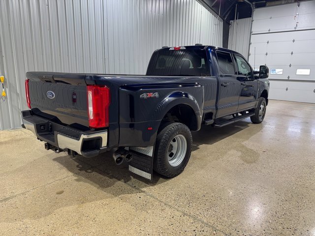 Used 2024 Ford F350 XLT image 9