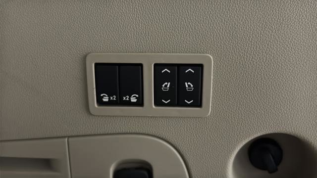 Used 2019 GMC Yukon Denali w/ Denali Ultimate Package image 31