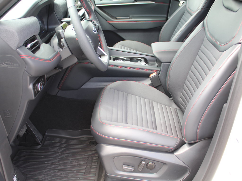 New 2026 Ford Explorer ST-Line w/ ST-Line Street Pack RWD image 11