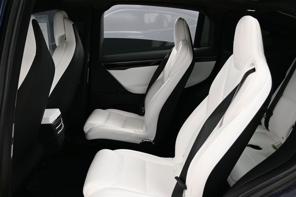 Used 2017 Tesla Model X 90D image 40