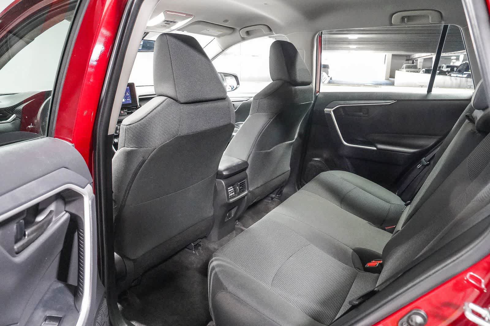 Certified 2023 Toyota RAV4 LE FWD image 19