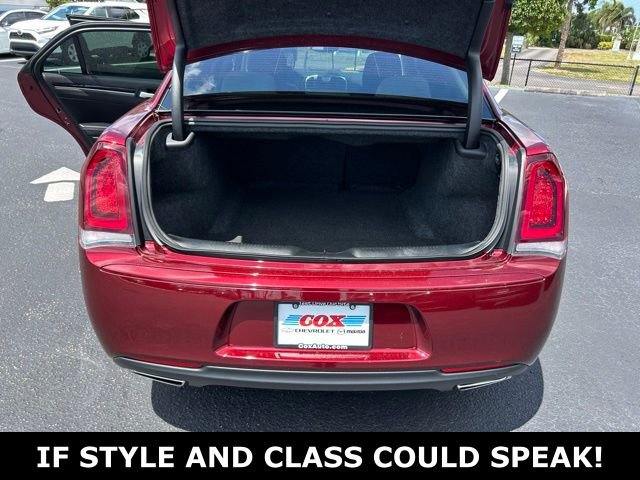 Used 2023 Chrysler 300 Touring w/ Sport Appearance Package RWD image 16