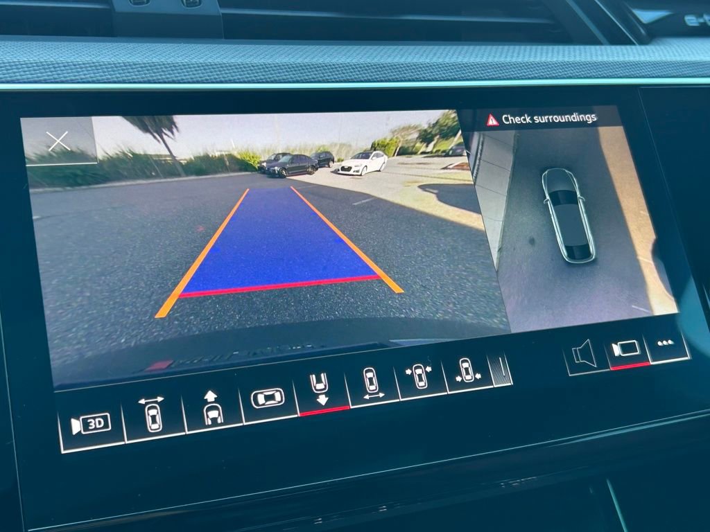 Used 2023 Audi e-tron S Premium Plus w/ Black Optic Package image 36